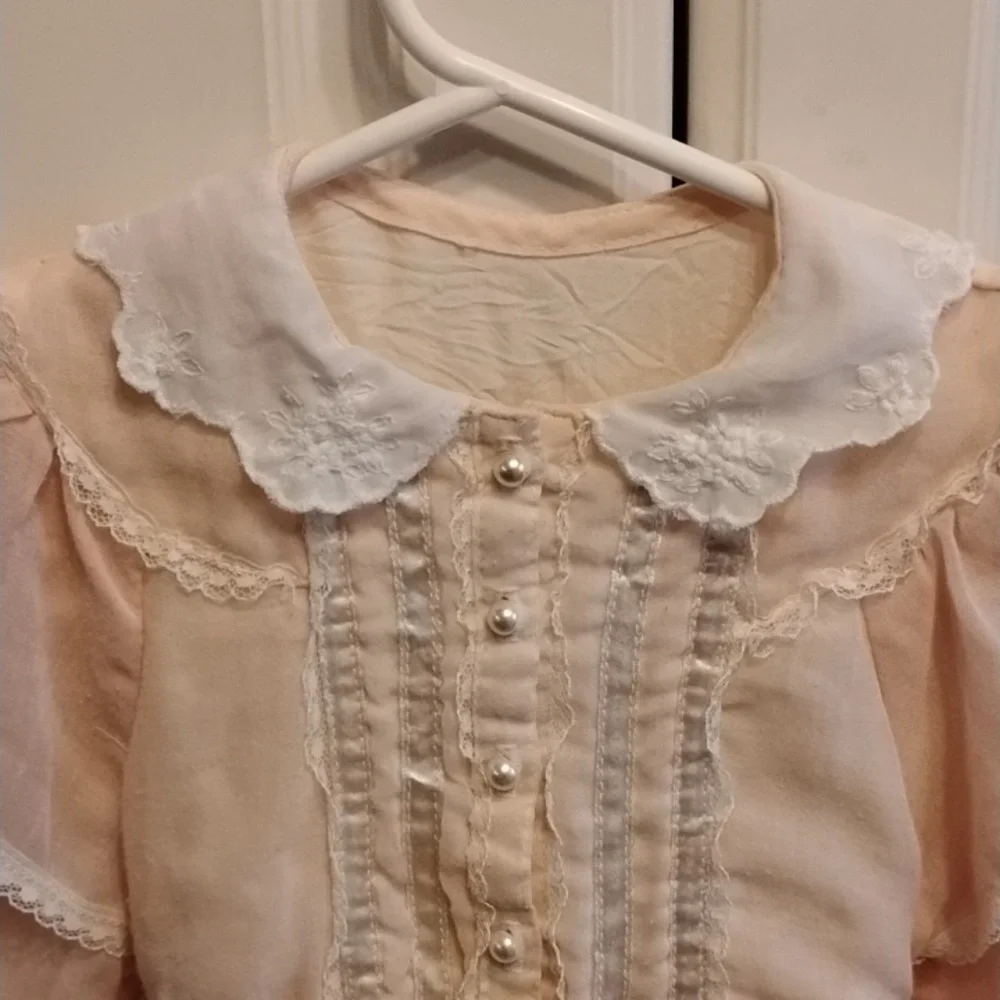 Vintage Gunne Sax 1970s Girls Peach Lace Trim Dress